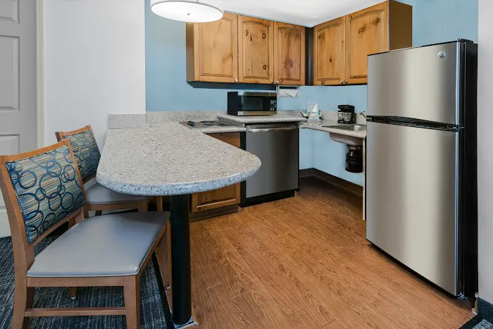 Mainstay Suites Phoenix-Metro Center 5