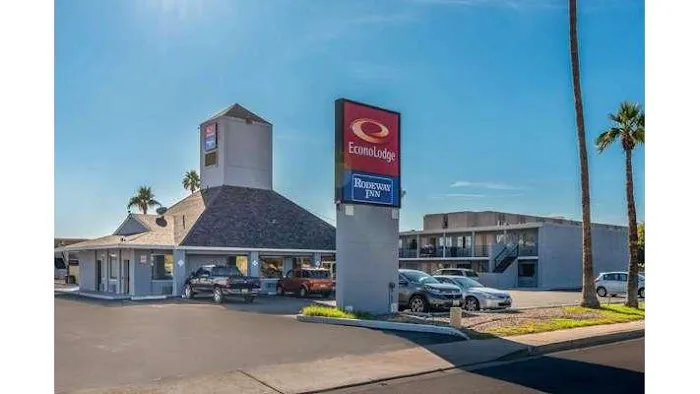 Econo Lodge Phoenix North I-17 5