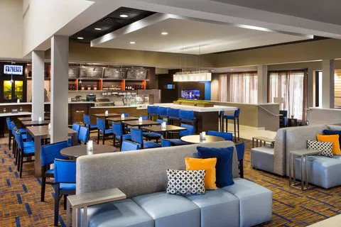 Courtyard Phoenix North 5