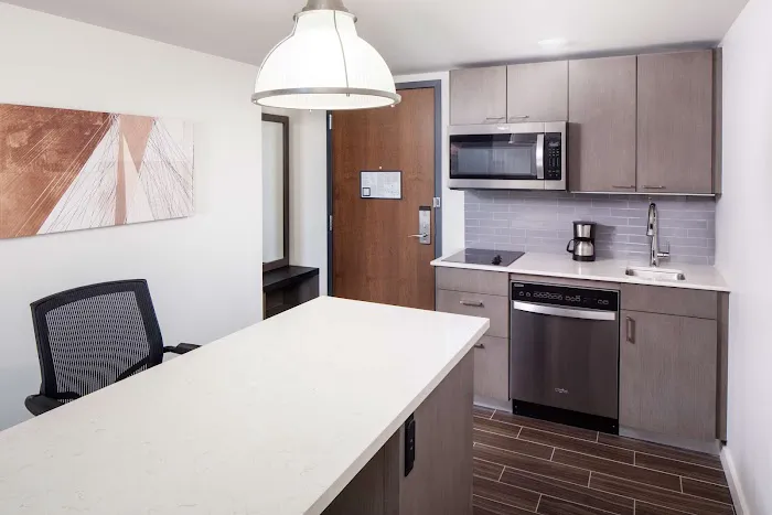 Hyatt House North Scottsdale 5