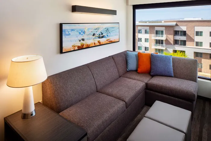 Hyatt House North Scottsdale 5