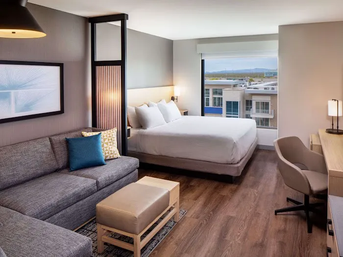 Hyatt Place Scottsdale - North 5