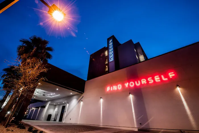 FOUND:RE Phoenix Hotel 5