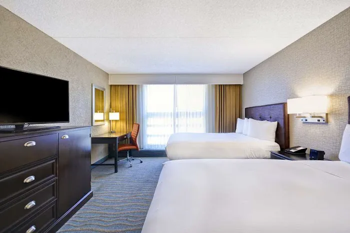 DoubleTree by Hilton Phoenix North 5