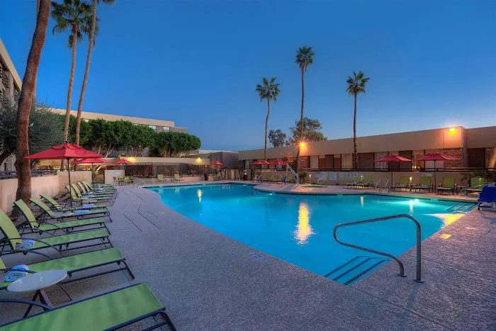 DoubleTree by Hilton Phoenix North 5