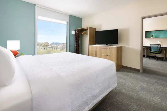 Home2 Suites by Hilton Scottsdale North 5