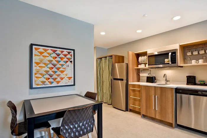 Home2 Suites by Hilton Scottsdale North 5