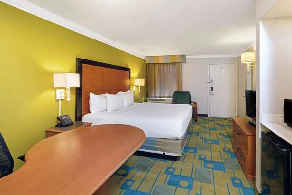 La Quinta Inn by Wyndham Phoenix North 5
