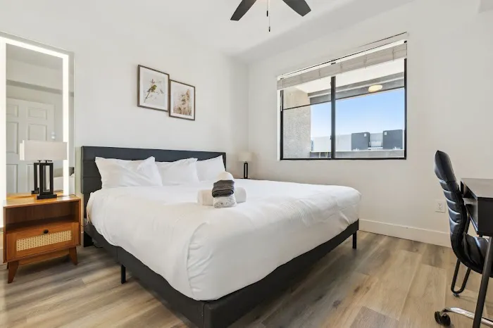 CozySuites Phoenix 5