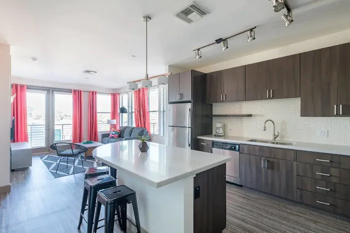 CozySuites Phoenix 5