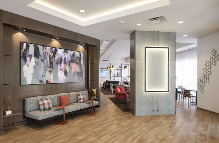 Hampton Inn & Suites Phoenix Downtown 5