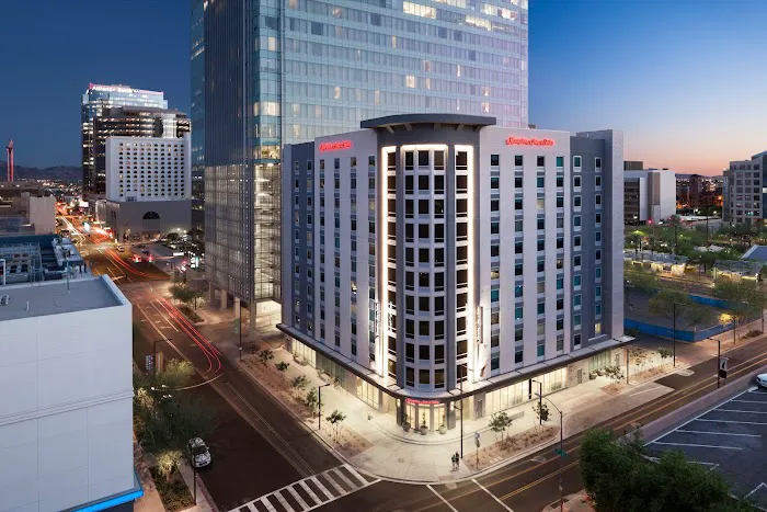 Hampton Inn & Suites Phoenix Downtown 5
