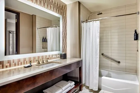 The Westin Phoenix Downtown 5