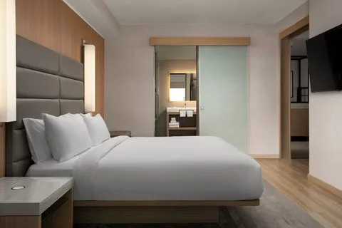 AC Hotel Phoenix Downtown 5