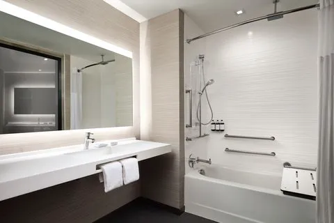 AC Hotel Phoenix Downtown 5