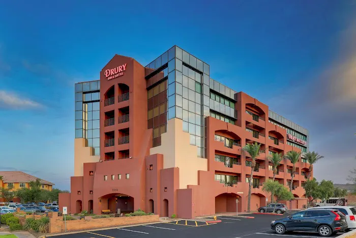 Drury Inn & Suites Phoenix Airport 5