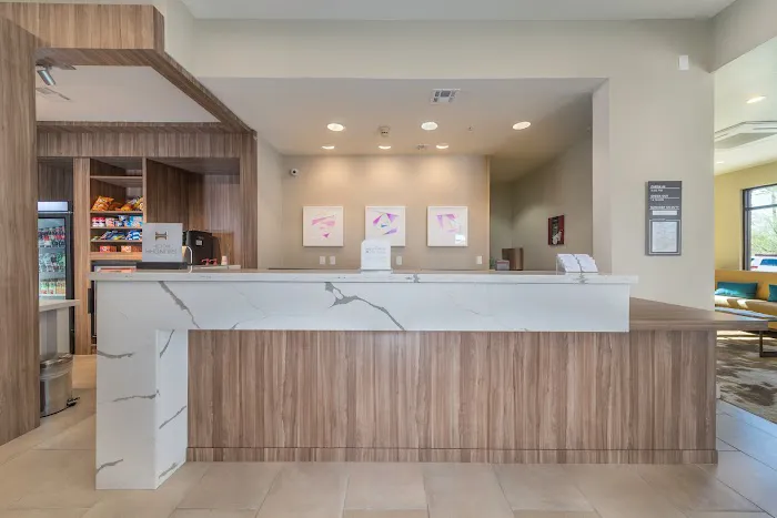 Hilton Garden Inn Phoenix Airport 5