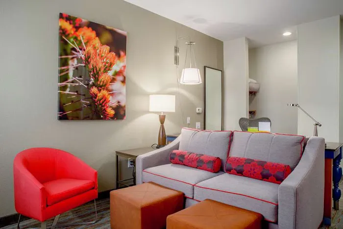 Hilton Garden Inn Phoenix Airport 5