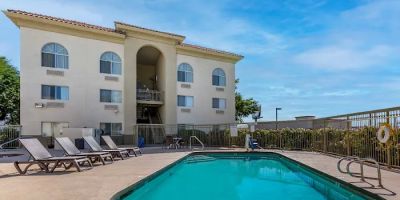 Comfort Inn & Suites Phoenix North - Deer Valley