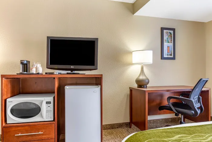 Comfort Inn & Suites Phoenix North - Deer Valley 5