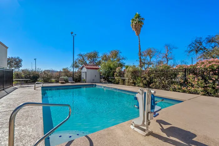 Red Roof Inn Phoenix North – I-17 at Bell Rd 5