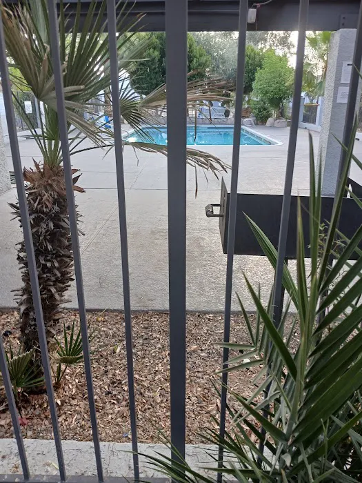 Ocotillo Apartments & Hotel 5