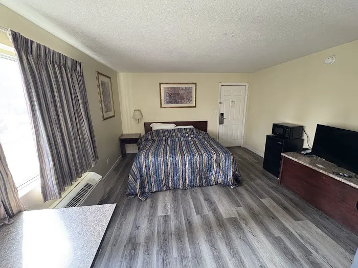 Central Phoenix hotel 5
