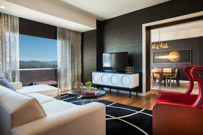 Kimpton Hotel Palomar Phoenix 5