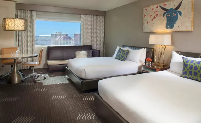 Kimpton Hotel Palomar Phoenix 5