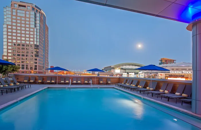 Kimpton Hotel Palomar Phoenix 5