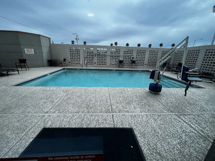 Holiday Inn Express & Suites Phoenix Dwtn - State Capitol by IHG 5