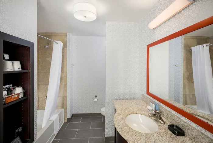 Holiday Inn Express & Suites Phoenix North - Happy Valley 5