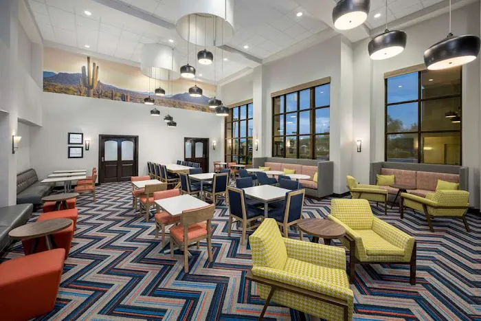 Holiday Inn Express & Suites Phoenix North - Happy Valley 5