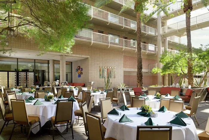 DoubleTree Suites by Hilton Phoenix 5