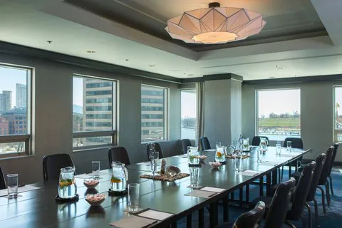 Renaissance Baltimore Harborplace Hotel 4
