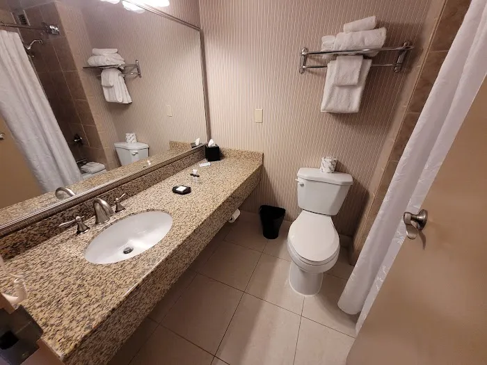 Sheraton Inner Harbor Hotel 4