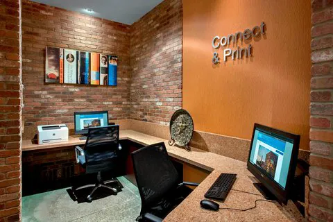 Fairfield Inn & Suites Baltimore Downtown/Inner Harbor 4