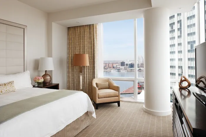 Four Seasons Hotel Baltimore 4
