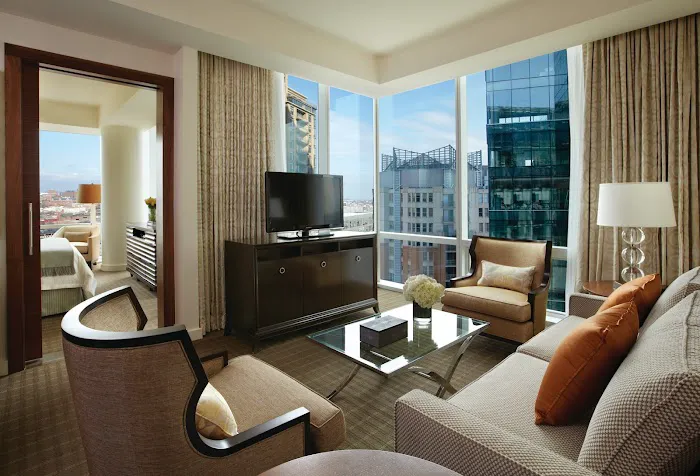 Four Seasons Hotel Baltimore 4
