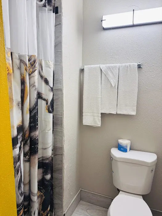 Midtown Inn 4
