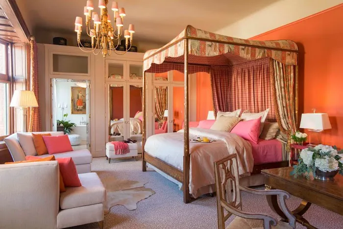 The Ivy Hotel 4