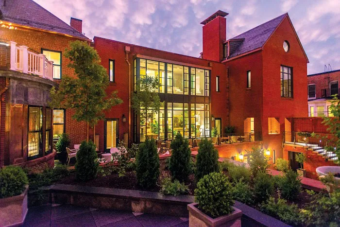 The Ivy Hotel 4