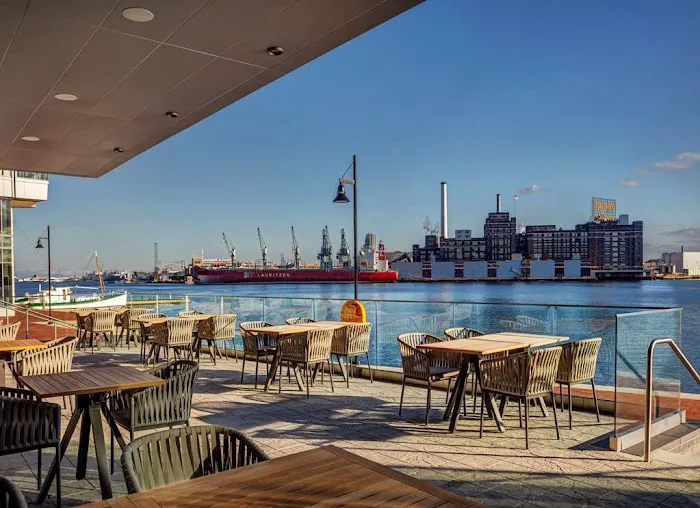 Canopy by Hilton Baltimore Harbor Point 4