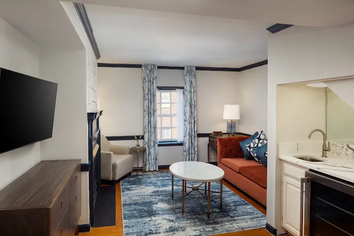 The William Fell Baltimore, Tapestry Collection by Hilton 4