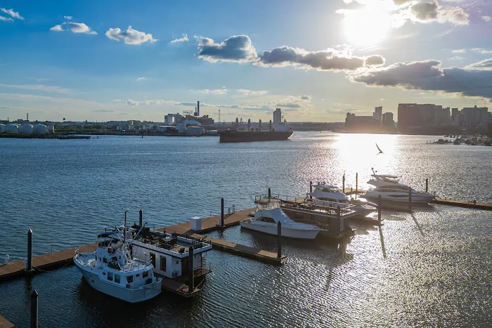 FLOHOM 7 | Harbor Hideaway 4