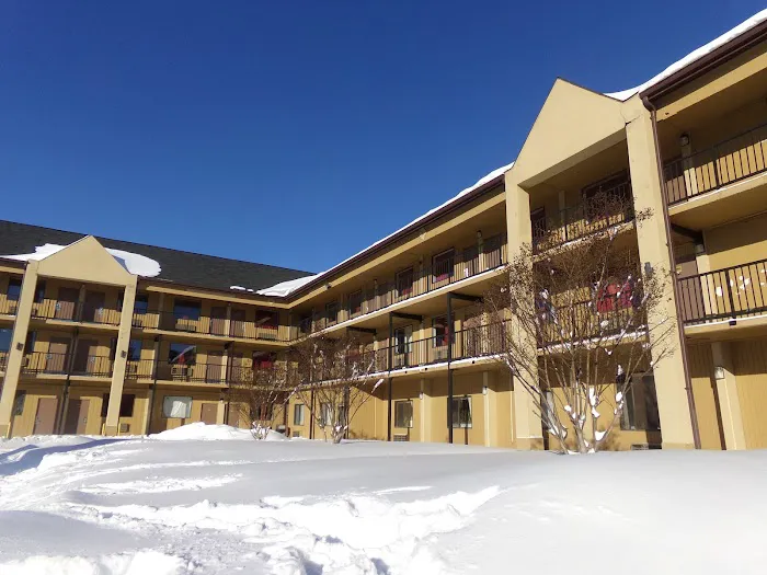 Executive Inn 4