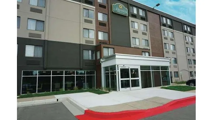 La Quinta Inn & Suites by Wyndham Baltimore N / White Marsh 4