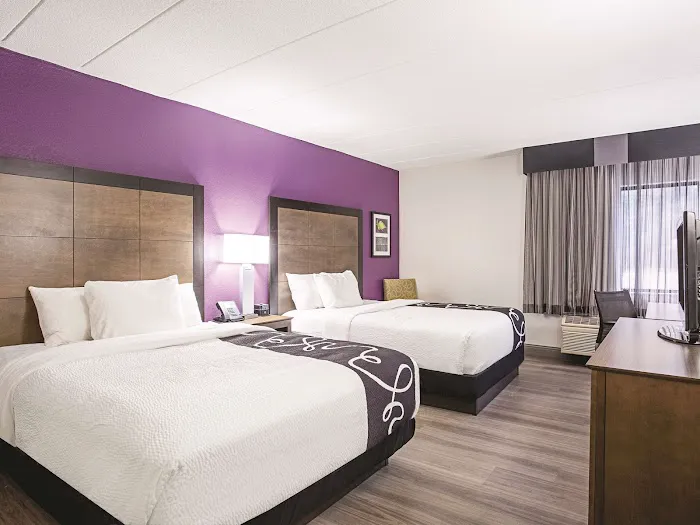 La Quinta Inn & Suites by Wyndham Baltimore N / White Marsh 4