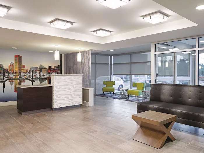 La Quinta Inn & Suites by Wyndham Baltimore N / White Marsh 4