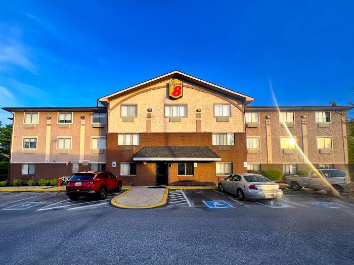 Super 8 by Wyndham Baltimore/Essex Area 4